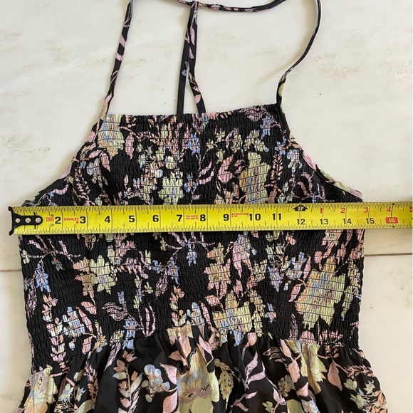 Intimately Free People sz large dark gray w/ floral print strappy smocked maxi - Picture 7 of 10